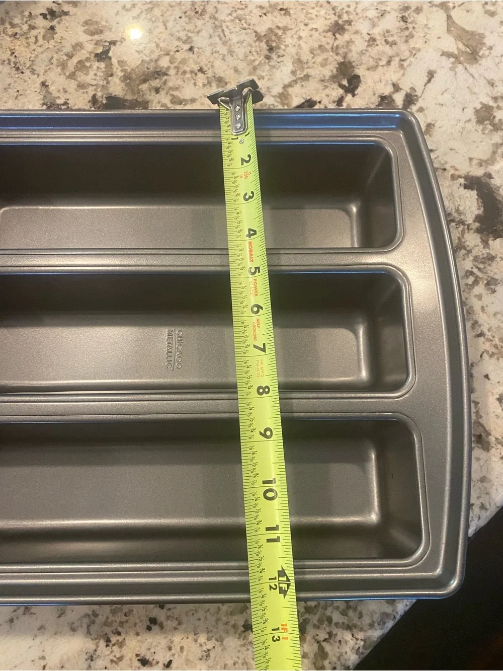 Non-Branded 3-Compartment Gray Lasagna Baking Pan